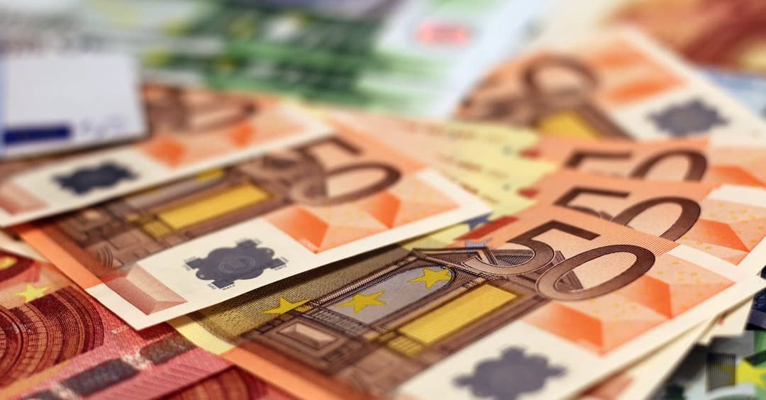Jak rynek walutowy i inflacja w kraju wpływają na ekonomię?